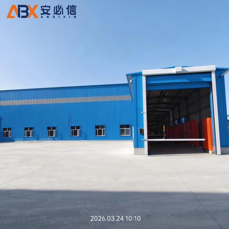 胡杨河高速堆积门